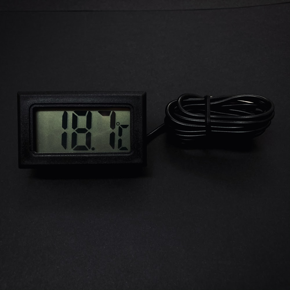 Электронный термометр с датчиком температуры —  в 